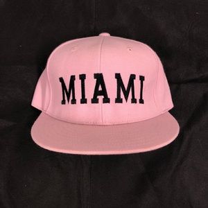 #Miami hat ! Lids